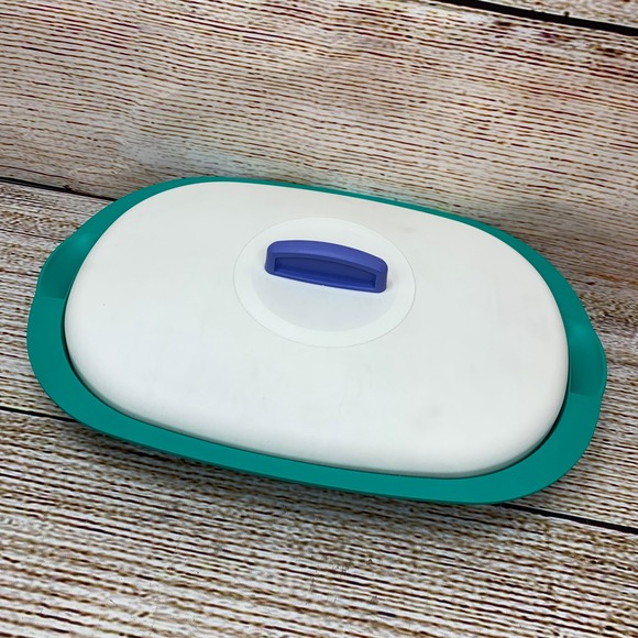Tupperware Rectangular Container with Lid Green White Food Storage - Picture 1 of 7